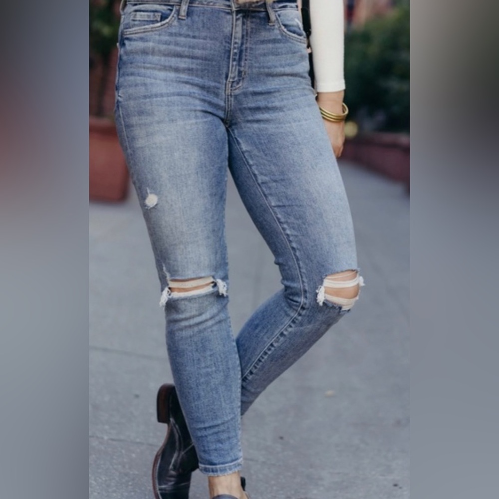 Carly Jean Logan Jeans Size 9